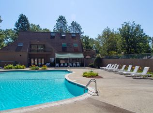 104 London Ct, Merrimack, NH 03054