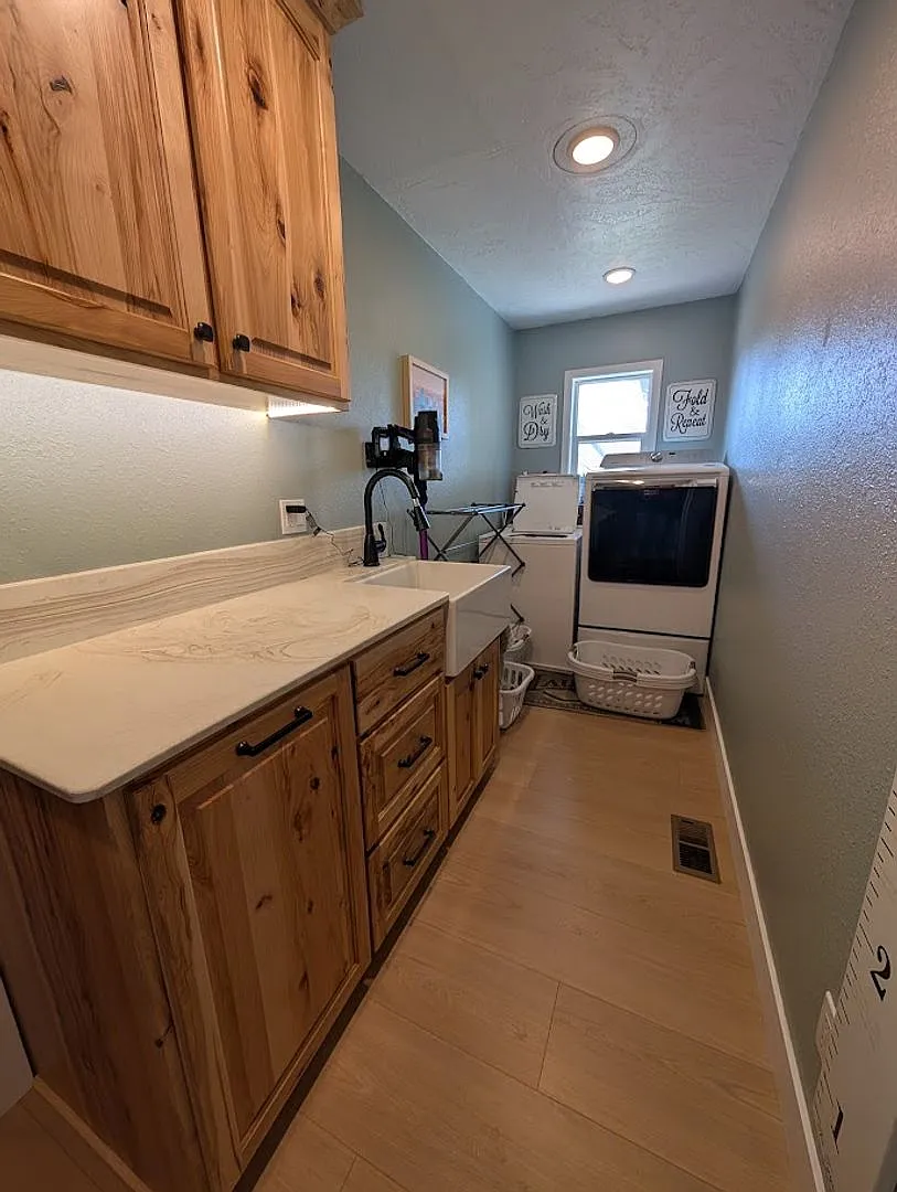 Beautiful 5 Bedroom 3 Bath Cottonwood House — Photo 3