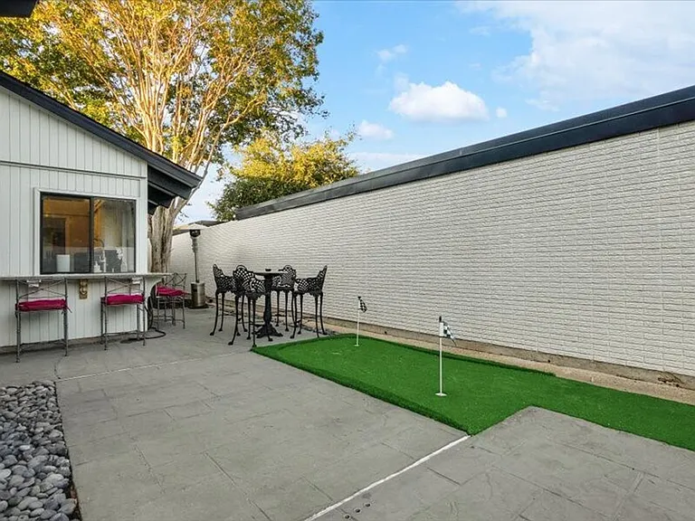 610 W Northgate Dr #ID1056405P — Photo 38