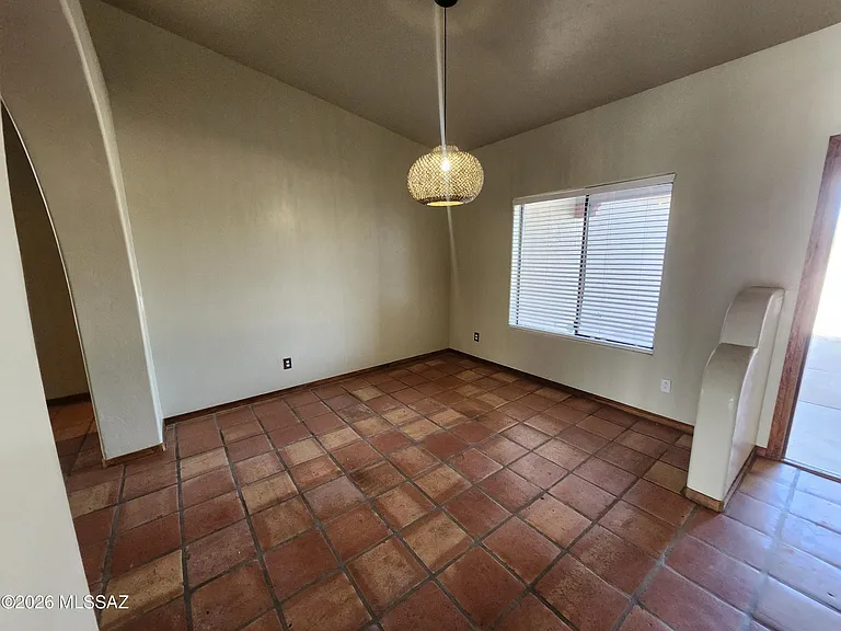 11065 E Snyder Rd — Photo 14