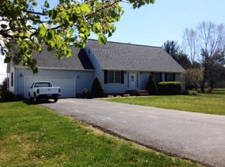 313 Beeny Rd, Manitou, KY 42436