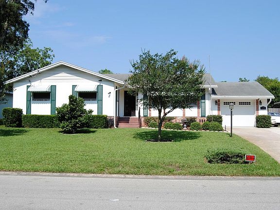 2nd image of 7472 Greenway Dr
