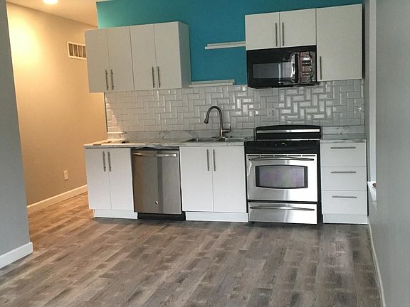 2nd image of 3855 McRee Ave #A