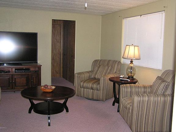 3rd image of 706 E Yavapai Ct