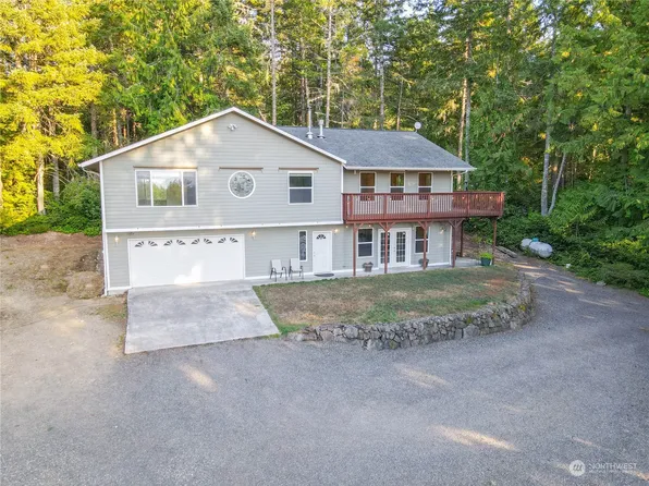 6490 Buckshot Place, Seabeck, WA 98380