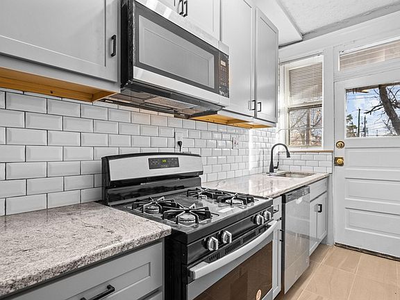 4th image of 4612 Arsenal St #4C