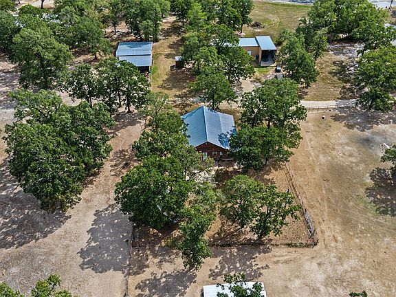 3rd image of 6 Pinedale Subdivision Rd