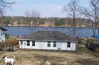 7378 Hallridge Dr NE photo 1