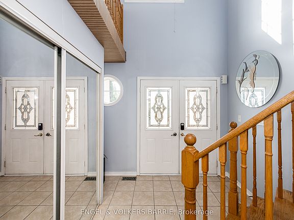 5th image of 1376 Rankin Way