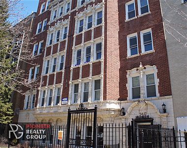 5th image of 5417 N Kenmore Ave APT 211