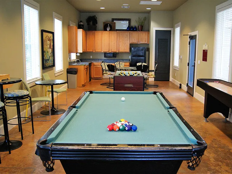 de Tolosa Ranch Apartments — Photo 24