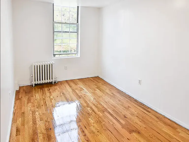 429 Humboldt St #3 — Photo 4