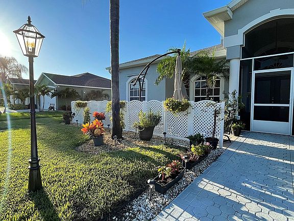 5th image of 2528 Christopher Dr