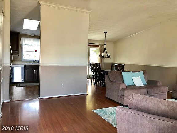 3rd image of 9014 Scotts Haven Dr