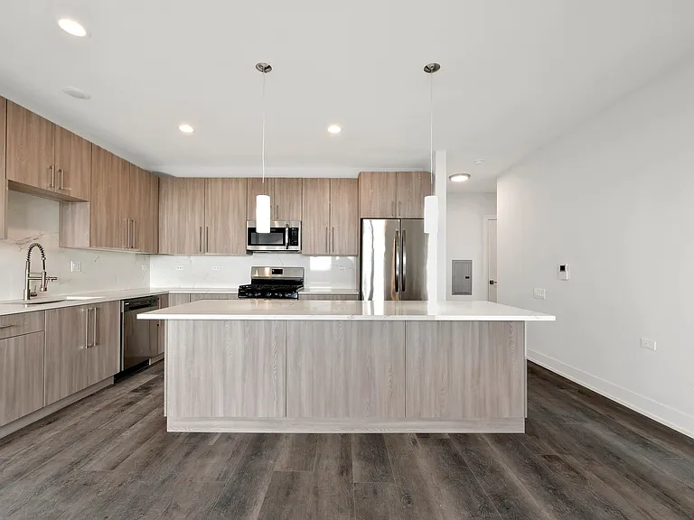 1604 N Richmond St #4G — Photo 3