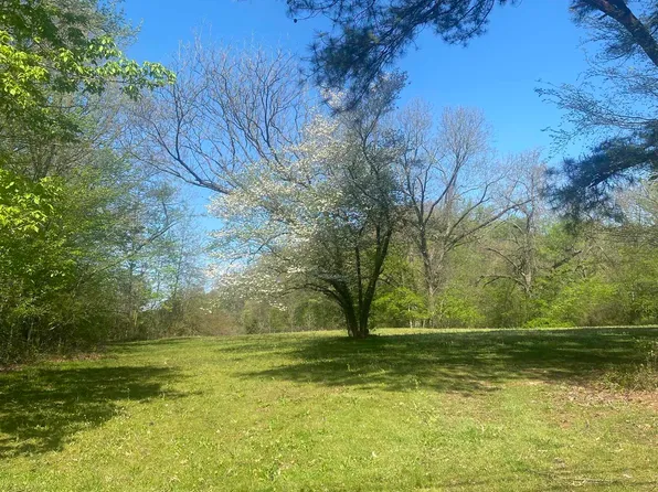 8285 Brunswick Rd, Millington, TN 38053