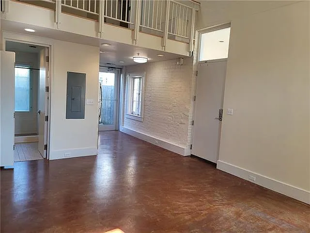 4877 Laurel St #C — Photo 5