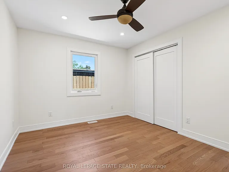8 Cornell Ave #UPPER — Photo 23