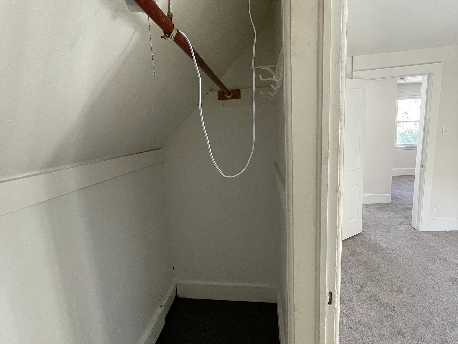 2 bed, 837 sqft, $1,250 — Photo 4