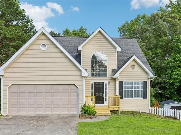 1039 Megan Ct, Buford, GA 30518
