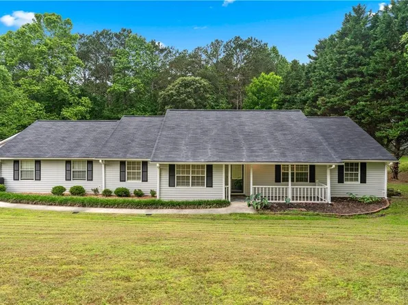 4274 Timber Trace Rd, Loganville, GA 30052