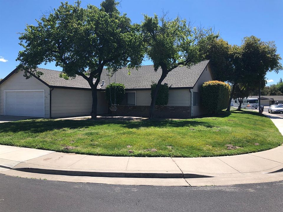 1st image of 790 Cypress St