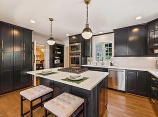 646 Roslyn Rd, Winston Salem, NC 27104