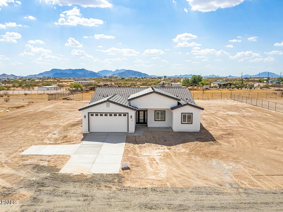 1st image of 572 N 372ND Avenue