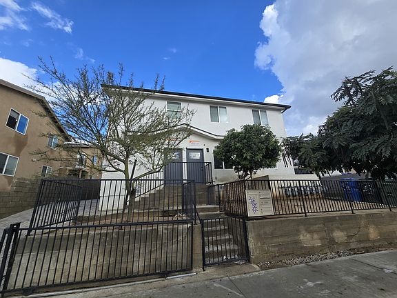 3rd image of 3527 1/2 Percy St #1/2