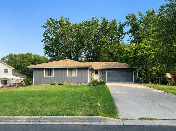 9925 Nord Rd, Bloomington, MN 55437