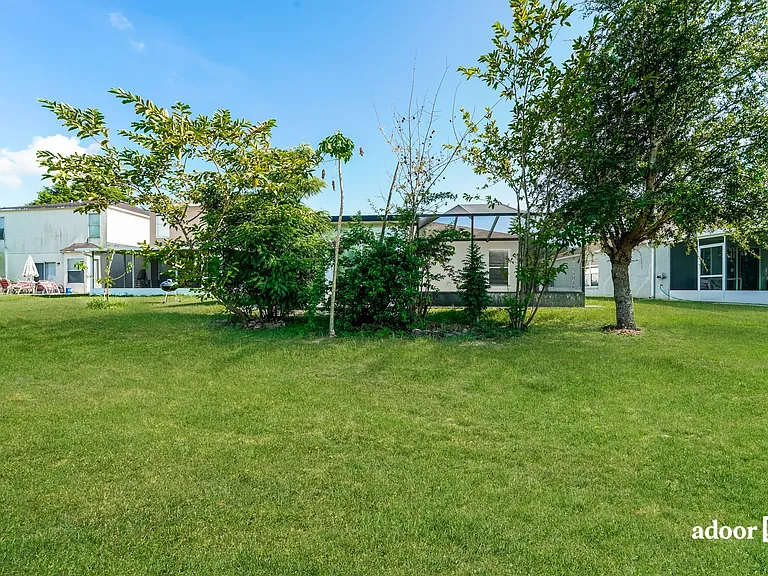 439 Maple Pointe Dr — Photo 15