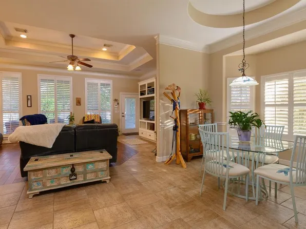 15595 Nicholas Ct, Montgomery, TX 77316