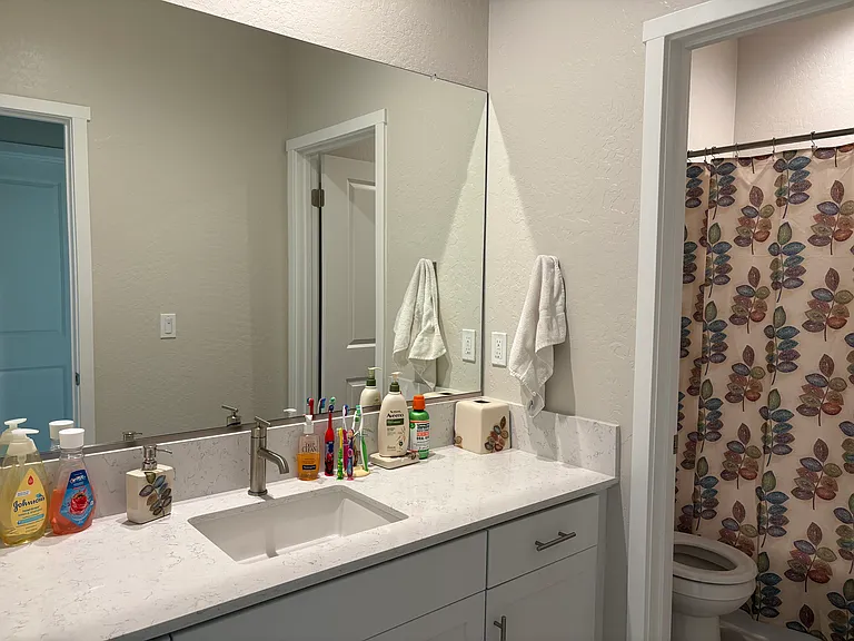 2875 E Colina Dr — Photo 23