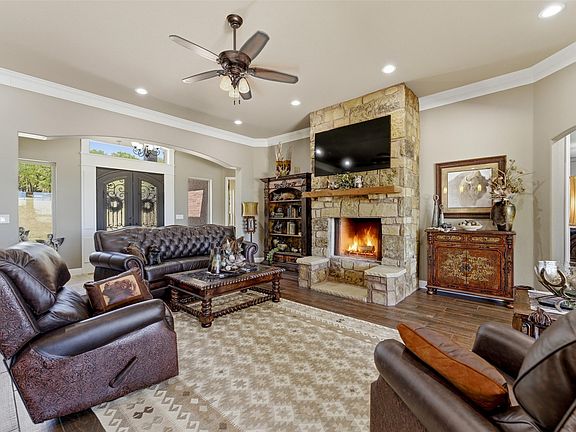 5th image of 10106 Prather Rd