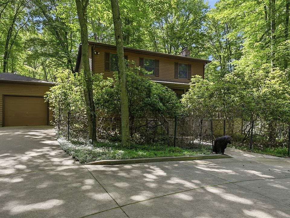 1st image of 137 Spring Valley Rd