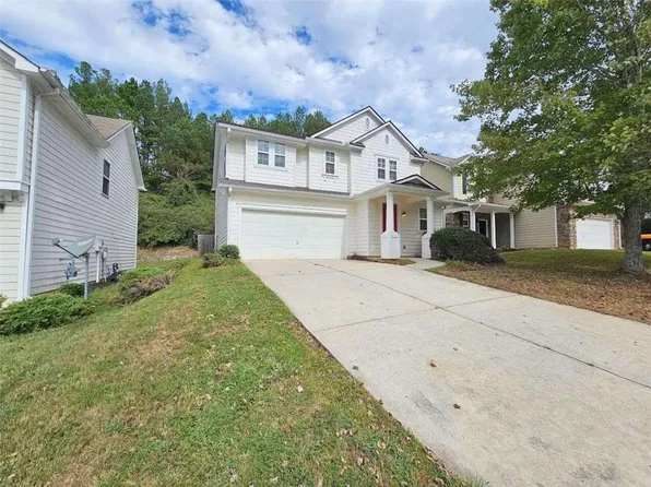 2040 Valley Creek Dr, Lithia Springs, GA 30122