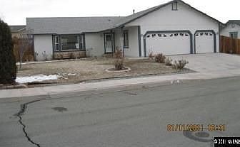 1st image of 975 Mercedes Dr