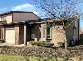 277 Stone Arch Dr, Akron, OH
