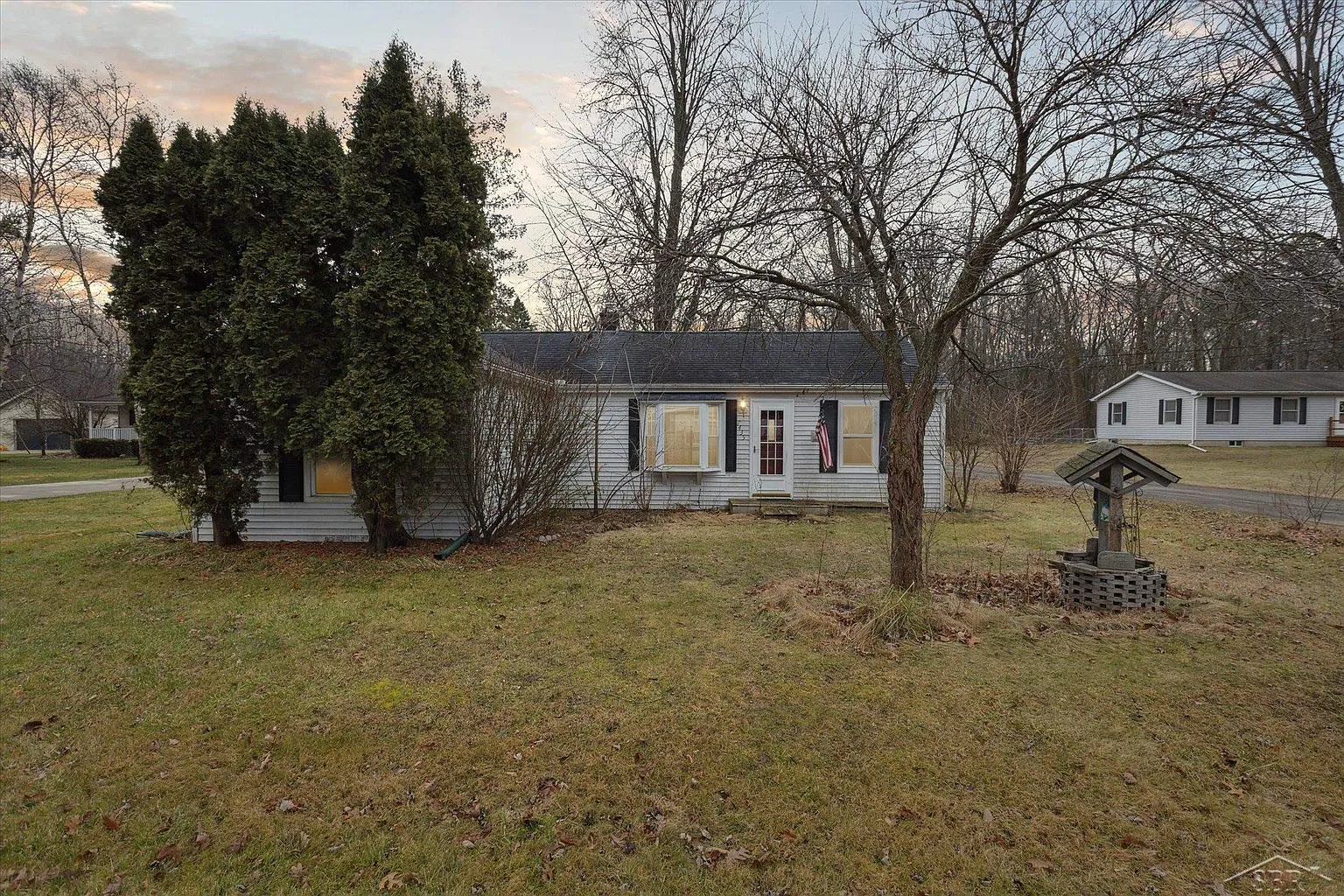 7435 McCliggott Rd photo 1