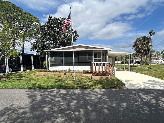 2nd image of 168 Costa Cir