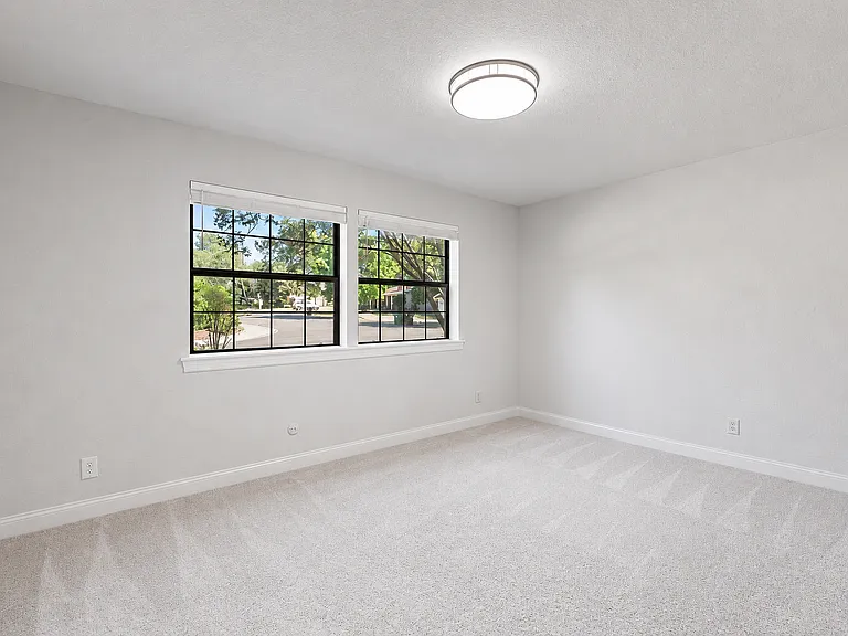 3401 Riverdale Way — Photo 24