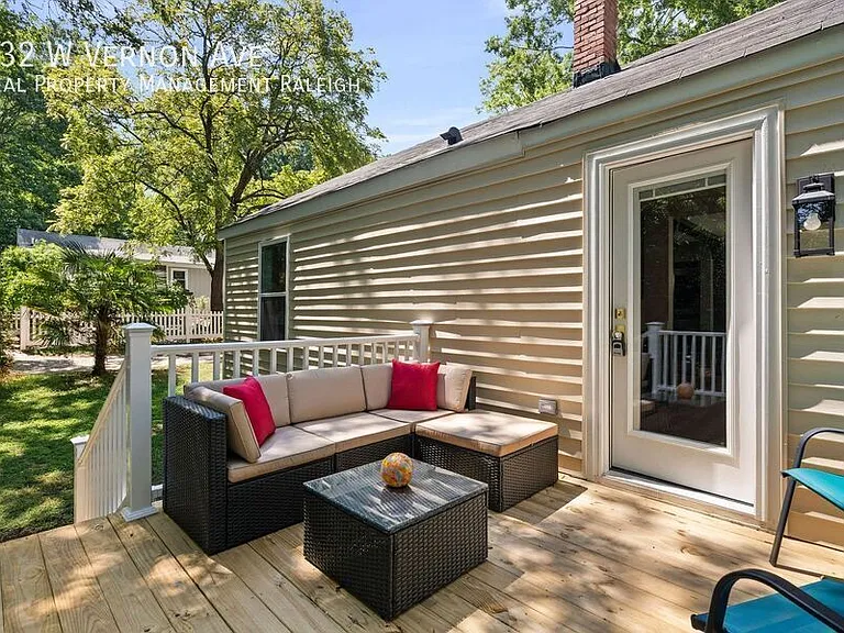 132 W Vernon Ave — Photo 25
