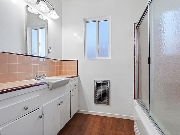 5th image of 8027 Teesdale Ave