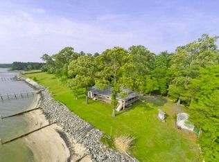 222 Landing Dr, Lancaster, VA 22503