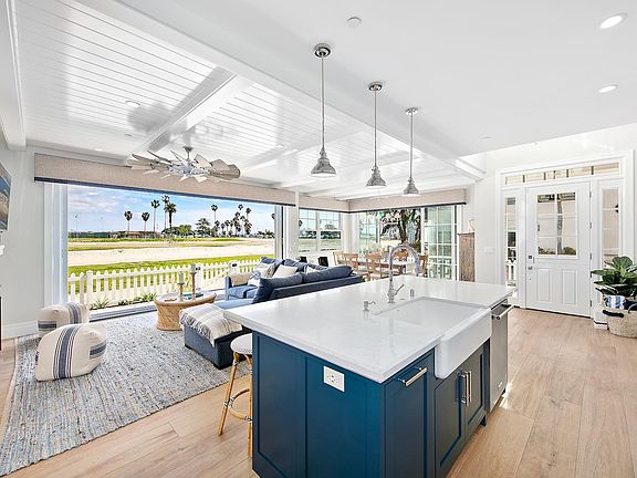 2nd image of 3740 Bayside Walk