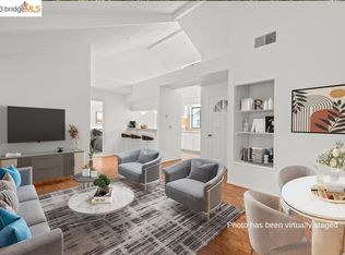 28 Village Pkwy, Napa, CA 94558