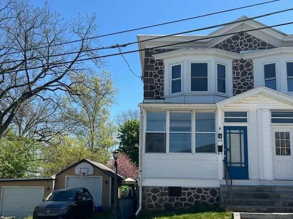 114 Broad St, Spring City, PA 19475