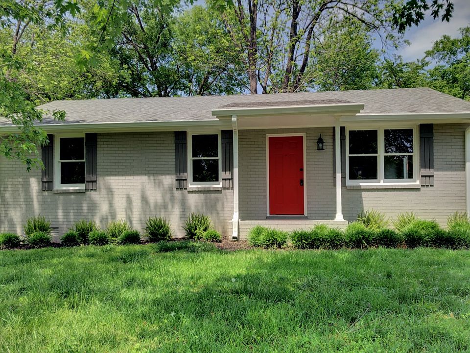 1st image of 909 Peachtree Dr