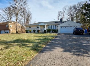 30 Wagner Dr, Hamden, CT 06518