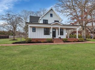 278 Gillette Ave, Bayport, NY 11705